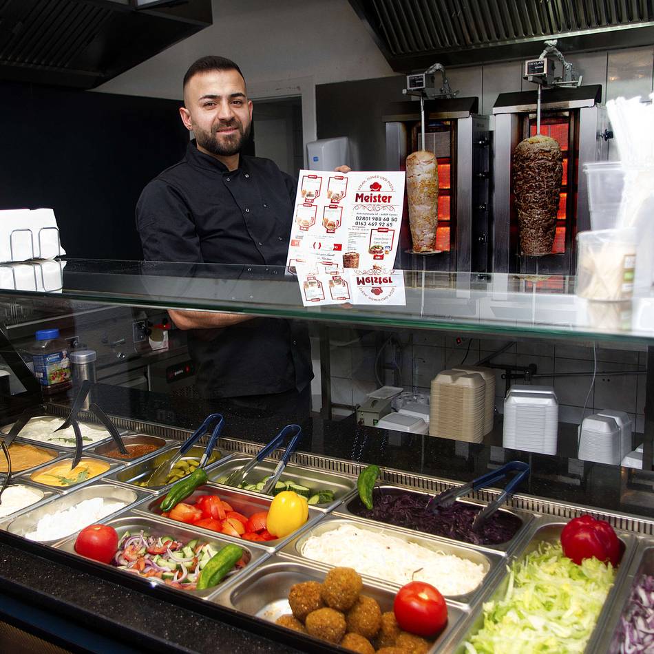 Gastronomie in Xanten: Neuer Imbiss im Bahnhof wirbt mit saftigem Dönerfleisch
