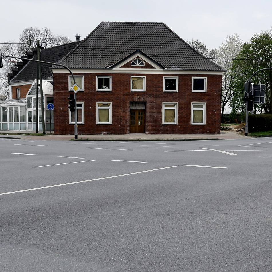 Steuergerät defekt: Störung an Grünthal-Ampel in Alpen sorgt für Stau