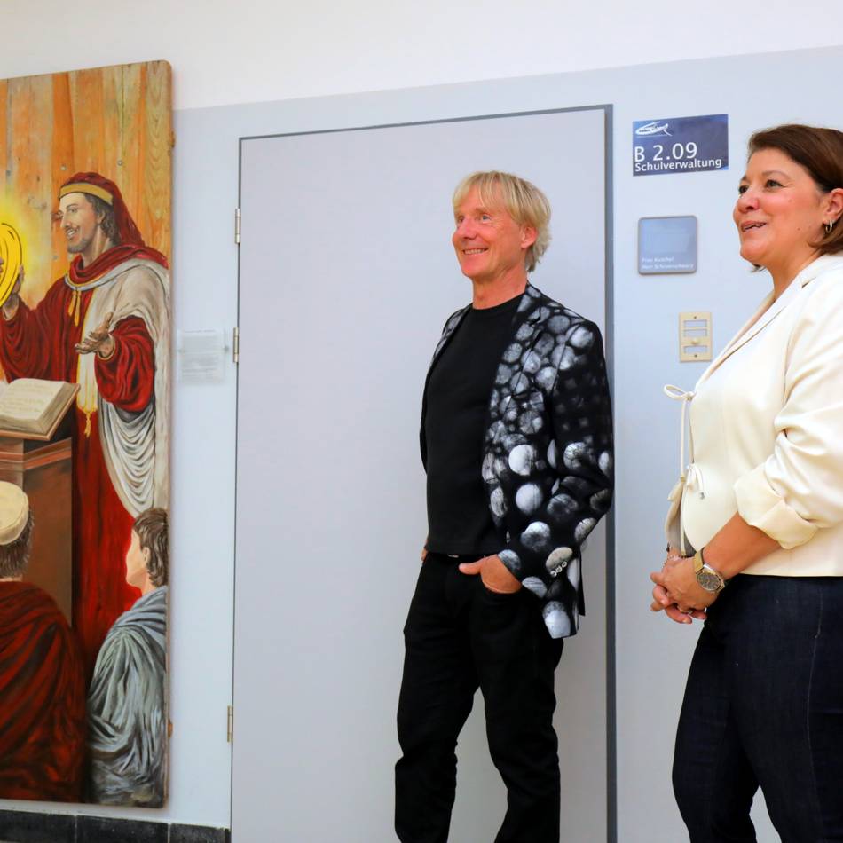 Kunst am Rheinberger Gymnasium: Eine Baumgärtel-Banane für Amplonius