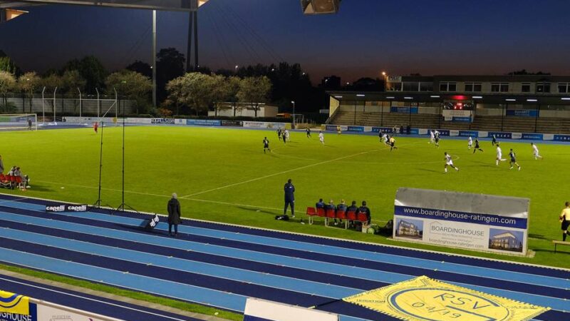 Freitag im Stadion: Apfeld bittet Ratingen 04/19 zum letzten Abendspiel