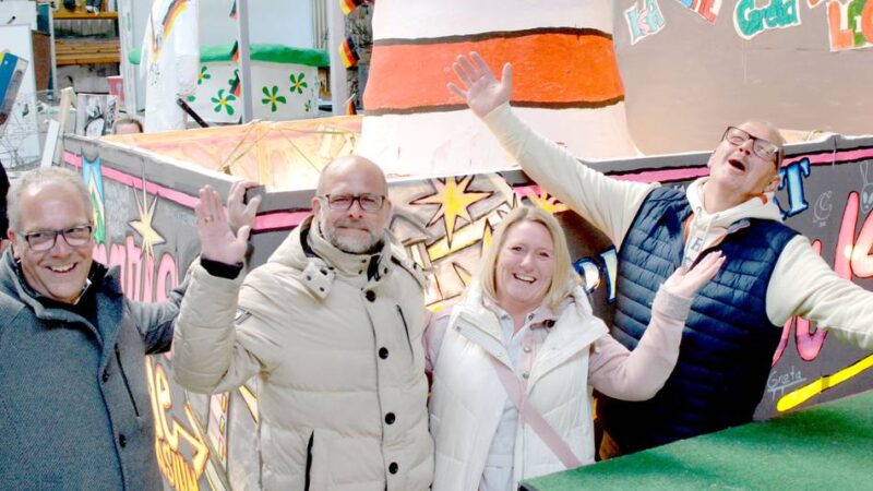 Fackelbaurichtfest auf der Neusser Furth: „Wir haben eine Fackel mehr als vor einem Jahr“