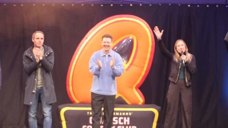 Quatsch Comedy Club auf der Laga: „Das ist ja eine Stimmung wie im Fernsehgarten“