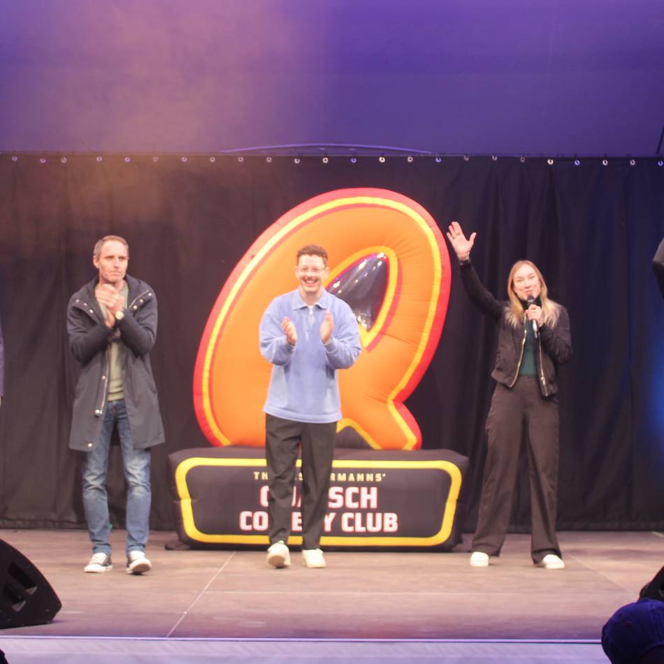 Quatsch Comedy Club auf der Laga: „Das ist ja eine Stimmung wie im Fernsehgarten“