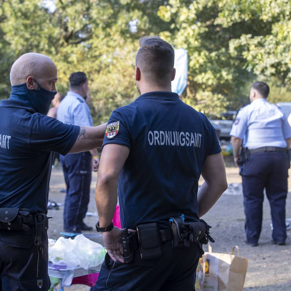 Schwerpunktkontrollen in Duisburg: Stadt stellt 94 Verstöße gegen das Grillverbot fest