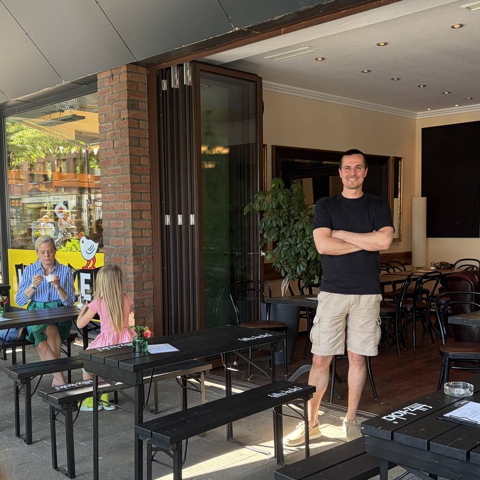Neues Café in Meerbusch: „Ein kleiner Carlsplatz für Büderich“ entsteht an der Dorfstraße