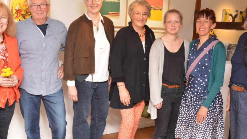 Ausstellung in Wermelskirchen: Sieben Künstler sprechen in sieben Sprachen
