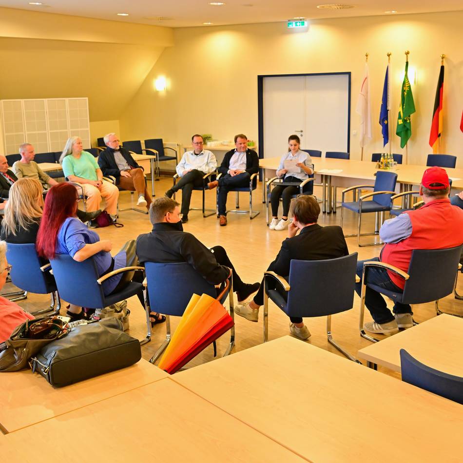 Runder Tisch in Rommerskirchen: Demokratie-Veranstaltung scheitert an Zeitkürzung