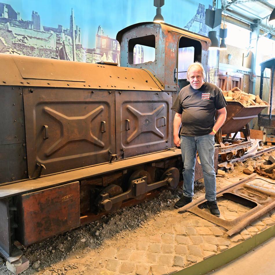 Freizeit in Oekoven: Im Feldbahnmuseum wird viel Dampf gemacht