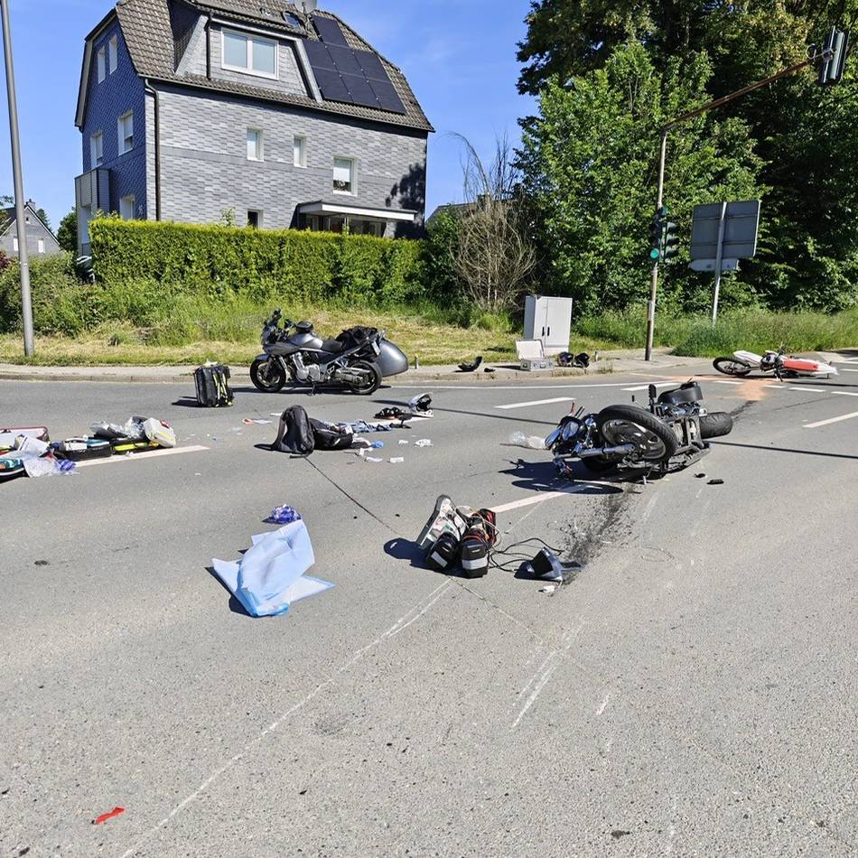 Unfall in Dabringhausen L101 / K18: Zwei Schwerverletzte bei Motorradunfall in Dabringhausen