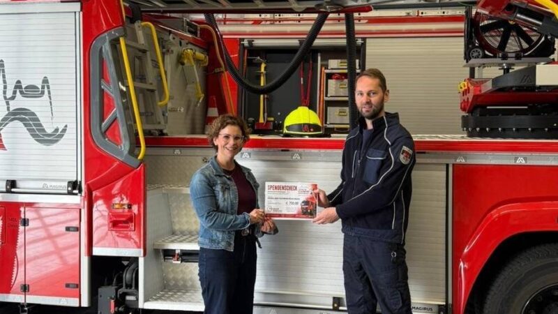 Hückeswagener Hörgeräteakustikermeisterin: „Leckere“ Unterstützung für die Jugendfeuerwehr