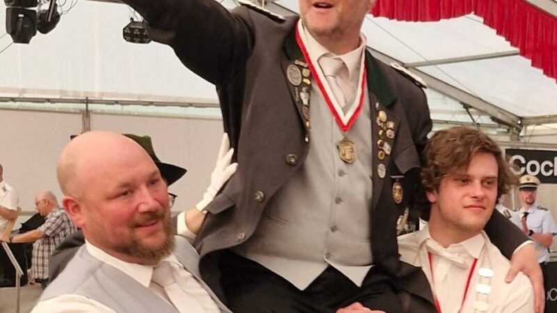 Major krönt das Jubeljahr seines Korps: Thomas Schnettler ist neuer Kronprinz der Grefrather Schützen