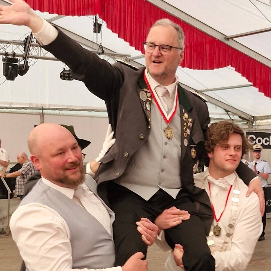 Major krönt das Jubeljahr seines Korps: Thomas Schnettler ist neuer Kronprinz der Grefrather Schützen