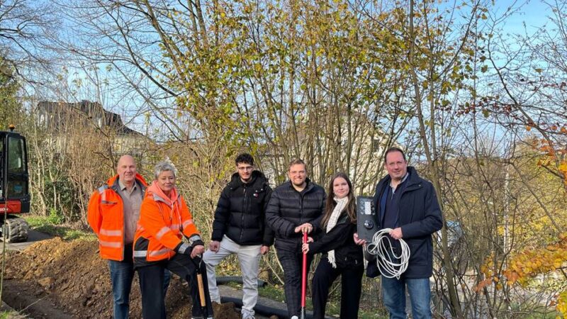 Vorschlag des Jugendbeirats in Radevormwald: Bahntrasse verfügt nun über 42 neue Leuchten