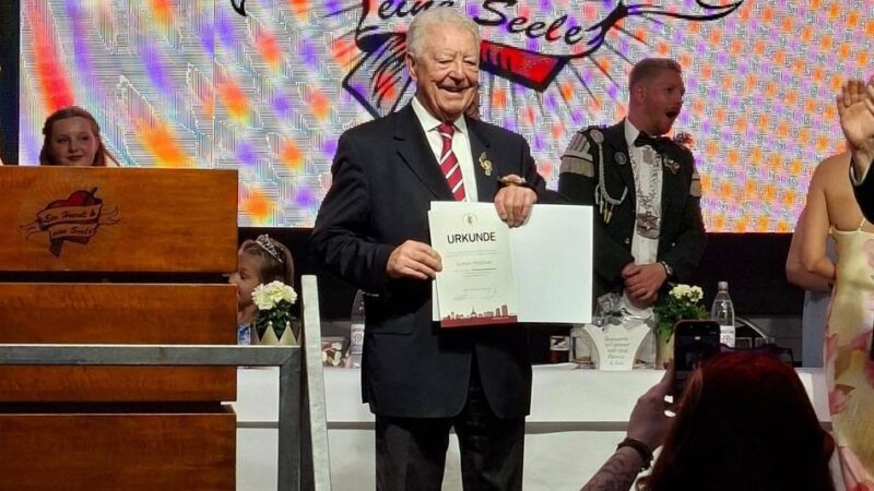 Sommerbrauchtum in Düsseldorf: 70 Jahre Treue zum Schützenverein Heerdt