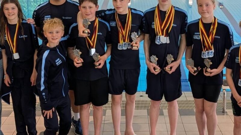Schwimmen in Duisburg: SSV Hellas Emmerich räumt 51 Medaillen ab
