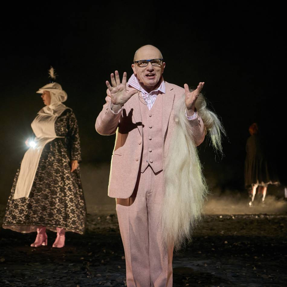 Theaterpremiere in Mönchengladbach: Merlin, Artus und der Traum einer besseren Welt