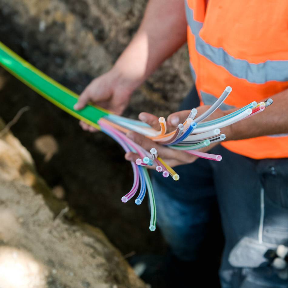 Moderne Kommunikation in Dormagen: Glasfaserausbau in Zons und Stürzelberg