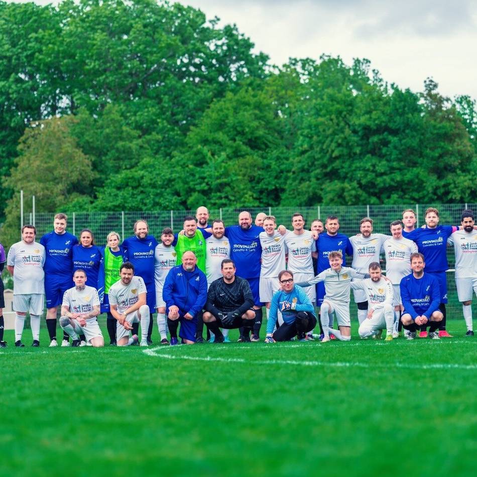Fußball-Schwergewichte: Crocodiles Herongen setzen ein Zeichen gegen Mobbing und für Vielfalt
