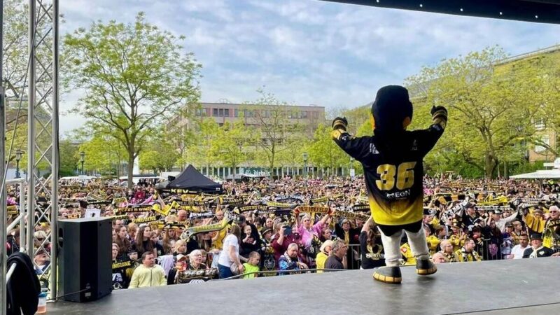 Reaktionen auf Krefelder DEL-Aufstieg: So kommt der Pinguine-Aufstieg in der Stadt an
