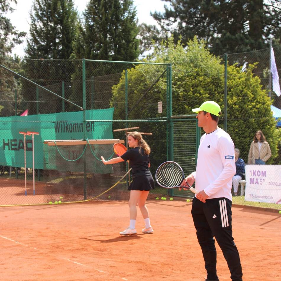 Tennis-Tag in Lintorf: Bieten und spielen für die Alexander-Zverev-Stiftung