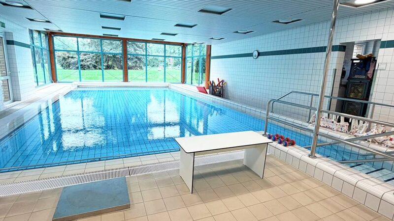 Elisabeth-Hospital in Meerbusch: Schwimmbecken in Lank öffnet nach fünf Jahren wieder