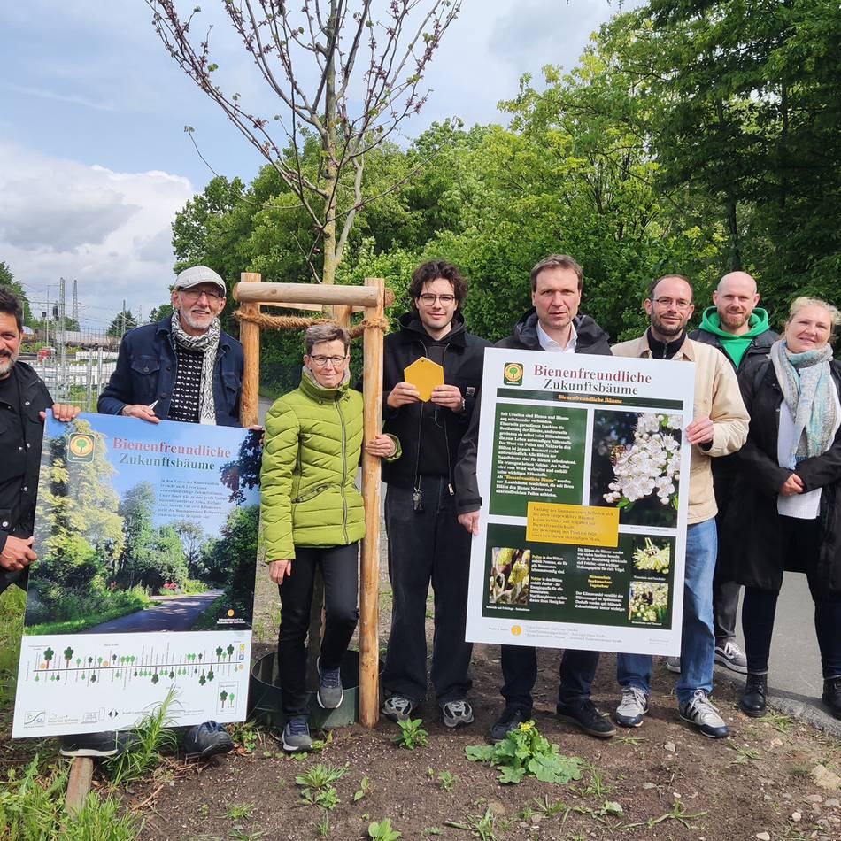 Umweltschutz in Leverkusen: Balkantrasse wird Naturparadies für Bienen