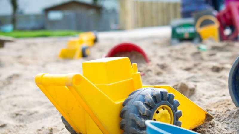 Jüchener Stadtrat diskutierte Personalmangel: Notstand bei den Kitas