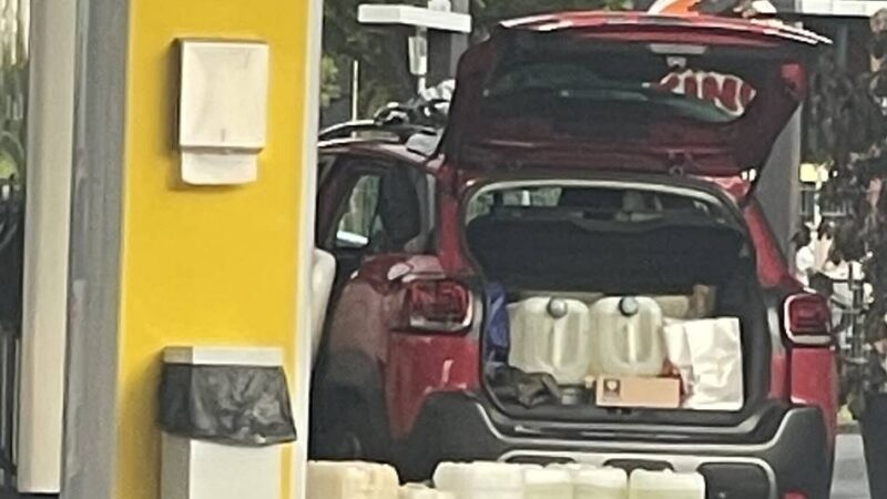 Tanktourismus im Kreis Kleve: Niederländische Steuerfalle beim Tanken? Kanister im Kofferraum können teuer werden