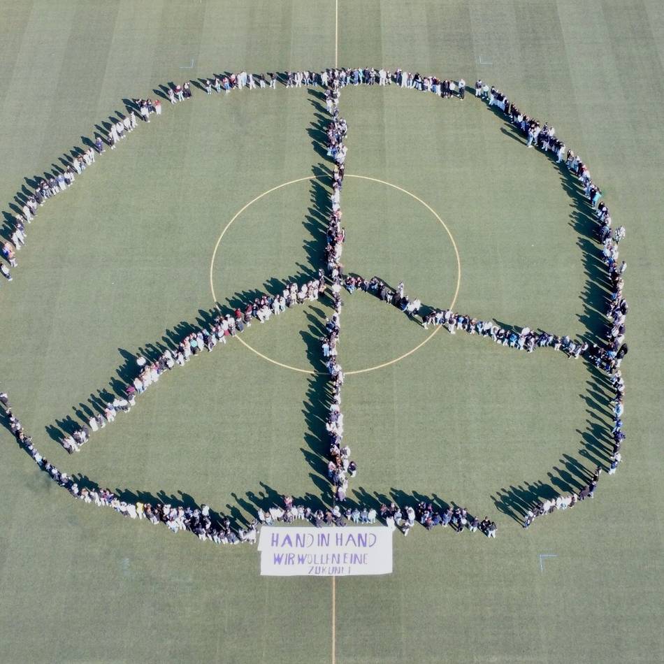 Friedensaktion an der Sekundarschule: „Die Kriege auf der Welt betreffen unsere Schule massiv“