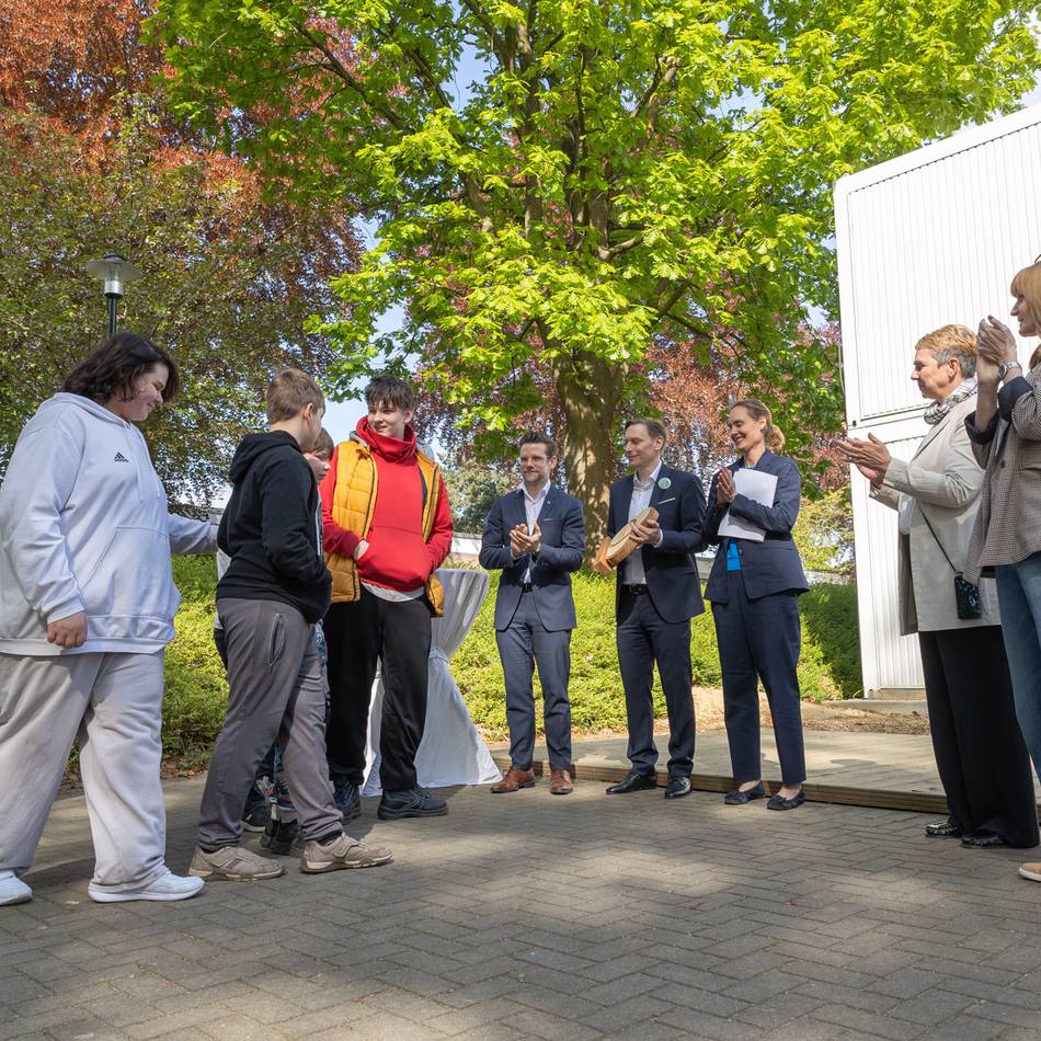 Umwelt in Mönchengladbach: Schulprojekt sammelt zwölf Tonnen Elektroschrott