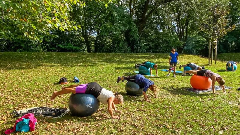 Sport in Langenfeld: Kostenlose Fitnesskurse starten wieder im Park