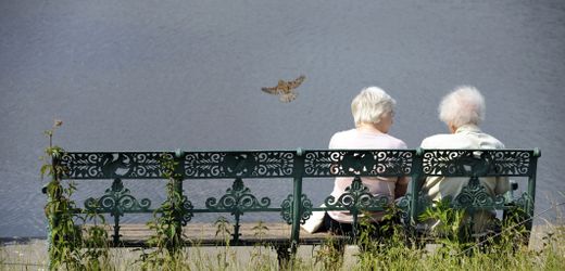 Rente: Linke Grüne wollen mehr Geld für ärmere Rentner