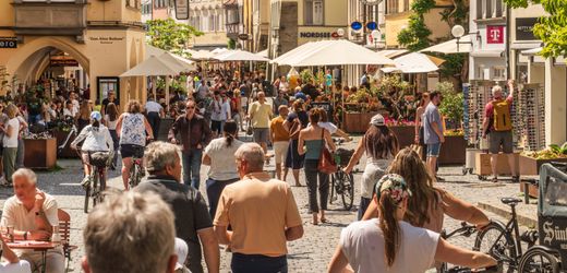 Durchschnittsmensch in Deutschland: So groß und schwer sind Erwachsene im Schnitt