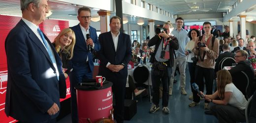 »Spargelfahrt« der SPD: Noch bevor das Schiff ablegt, setzt Markus Söder das Zeichen