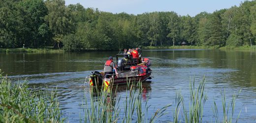 Isernhagen in Niedersachsen: Achtjähriger stirbt nach Unglück in Badesee
