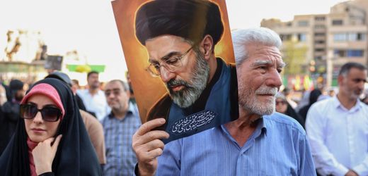 Iran: Kommt Khamenei Junior zur offiziellen Beisetzung seines Vaters aus dem Untergrund?