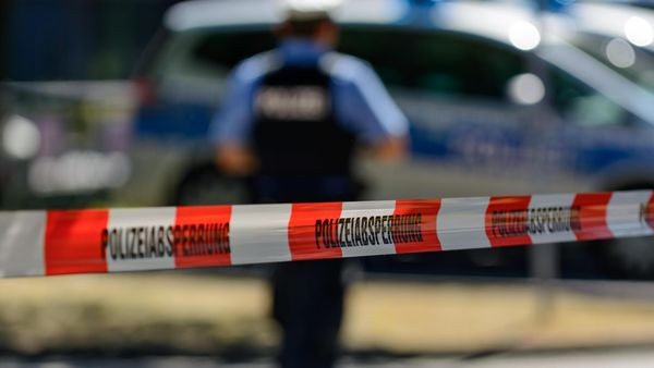 Polizei in Erkrath schießt Messerangreifer nieder