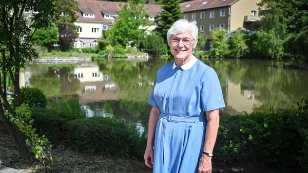 Schwester Brigitte gab Auto, Möbel, Klamotten ab – und fand in Velbert ihr Glück