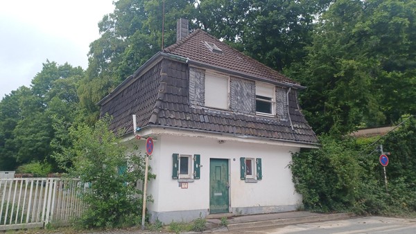 „Das gehört doch zu Neviges“: Velberter wütend über Abriss-Pläne der Stadt