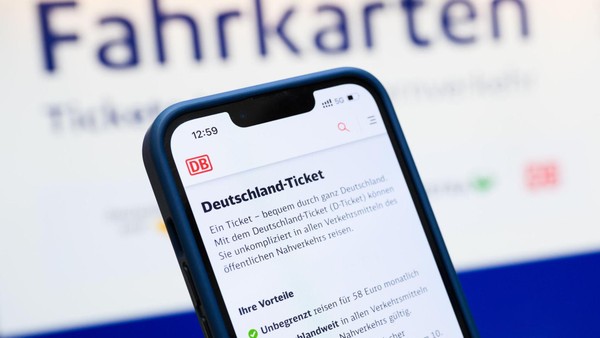 Velbert spart bei Schülern: Aus für das Deutschland-Ticket