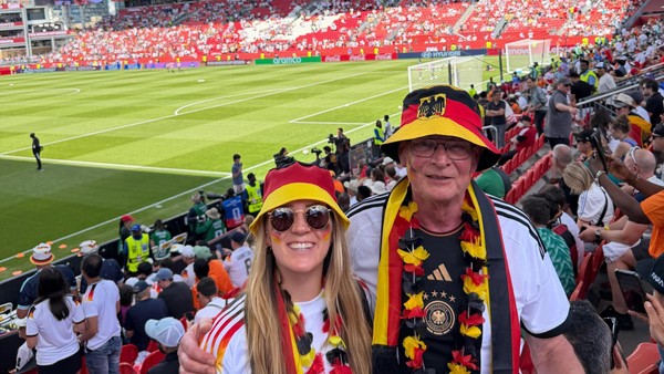 Papa Manfreds Traum erfüllt: Velberter jubelt bei der Fußball-WM in Kanada