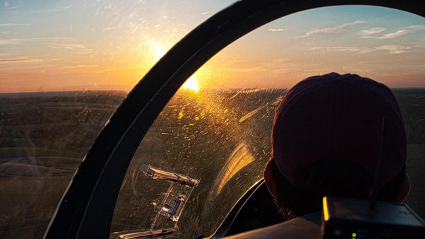 Heiligenhauser Segelflieger erleben in der Luft atemberaubenden Sonnenuntergang