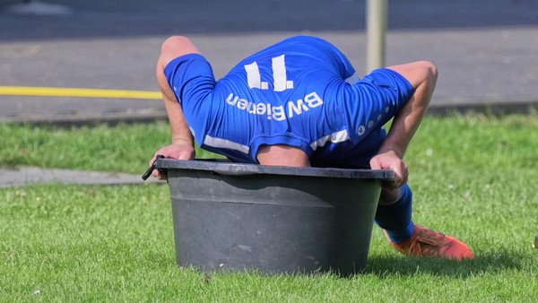 Fußball bei 38 Grad: Wer sein Kind spielen lässt, handelt unverantwortlich