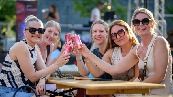 Sonnwendfeier diesmal ohne Feuer: 26 Fotos vom beliebten Fest in Velbert