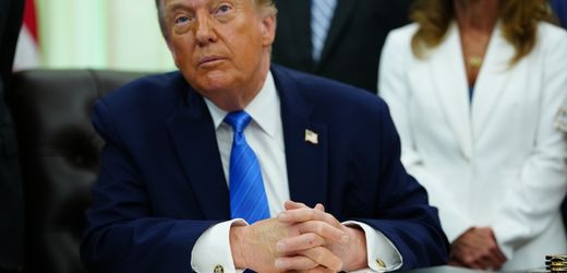 Krieg in Nahost: Donald Trump sagt angekündigte Angriffe auf Iran ab