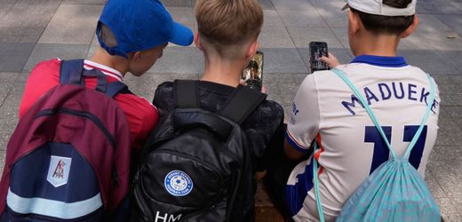 Australien verdoppelt Geldstrafen für Verstöße gegen Social-Media-Verbot für Kinder