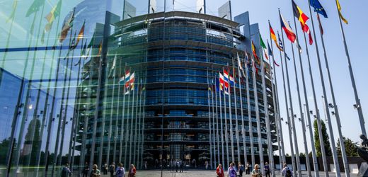 Zölle: Europaparlament beschließt Umsetzung des Handelsdeals mit den USA