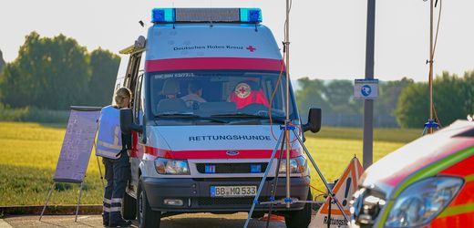 Baden-Württemberg: Polizei sucht vermissten Säugling mit Drohnen und Hubschrauber