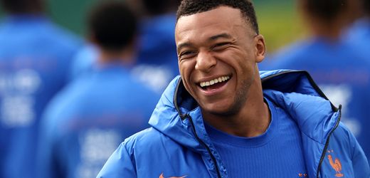 Kylian Mbappé: Nationalmannschaftsführer überzeugt sportlich und musikalisch