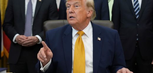 Straße von Hormus: Donald Trump widerspricht Berichten über iranische Durchfahrtsgebühren